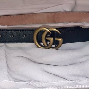 Kids leather Gucci belt in black, a great accessory for any occasion.